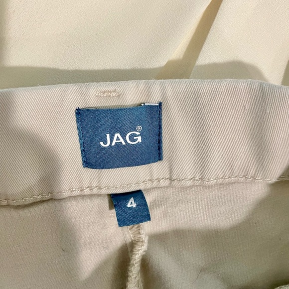 Jag Maddie 5” Pull On Shorts - Picture 3 of 4